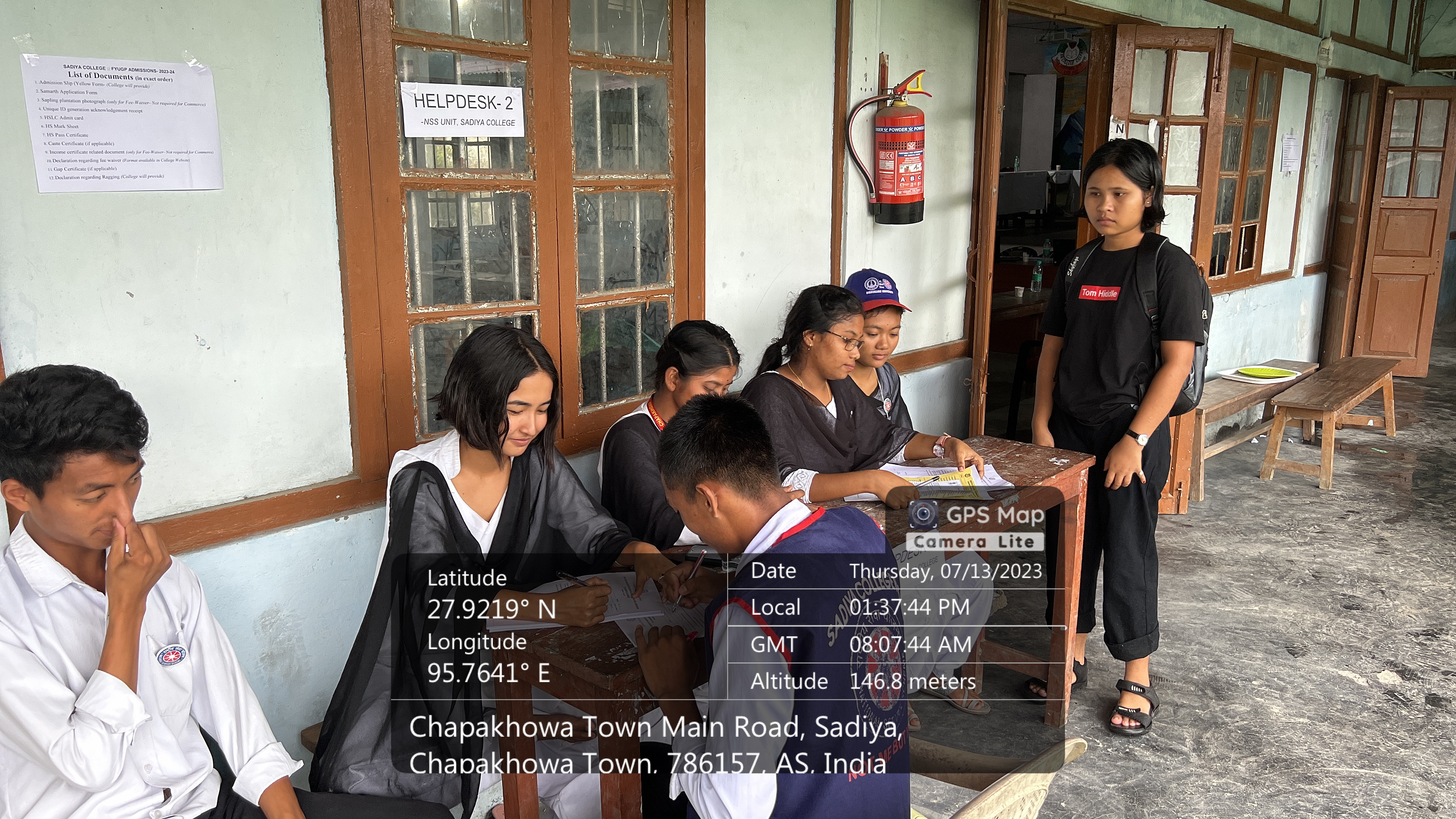 NSS Volunteers at help desk during Admission process : 2023